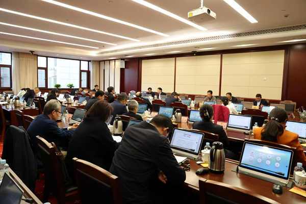 湖南拟立法促进学生心理健康：学校应完善心理健康分级预警和干预机制，父母不得阻拦孩子接受心理咨询或就诊