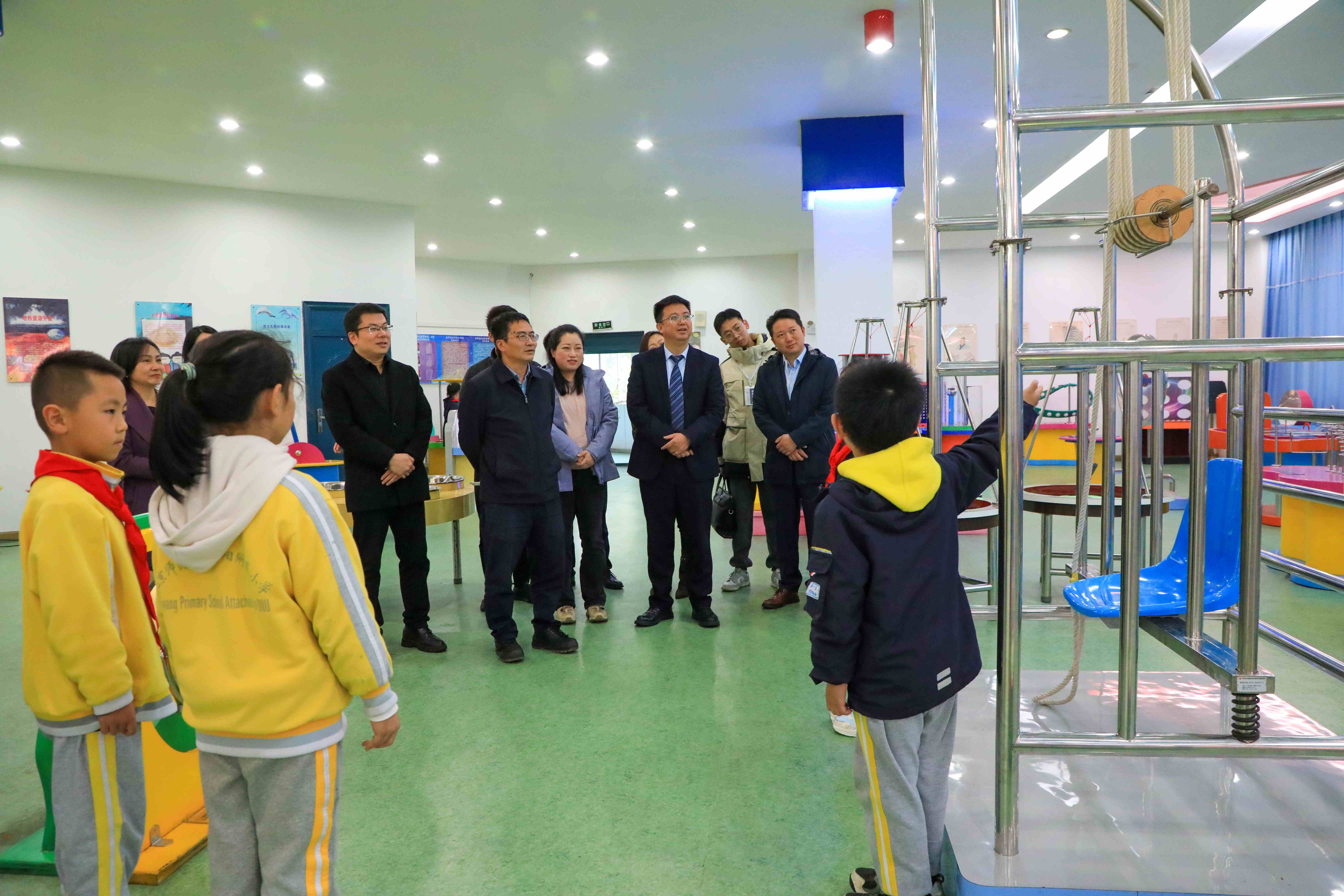 “观山新阶护苗成长,青年助力健康校园” 观山湖区为教师心理健康“赋能”